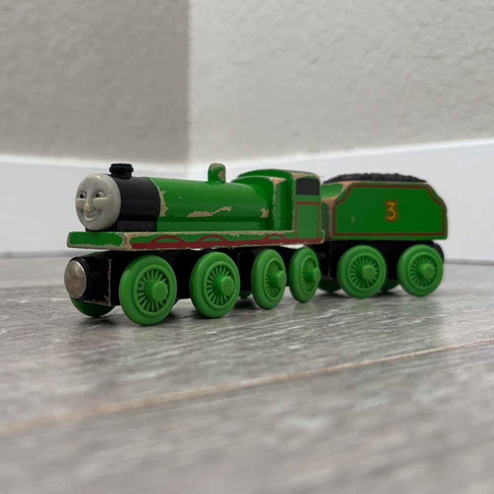 Wooden Henry and Tender 2000
